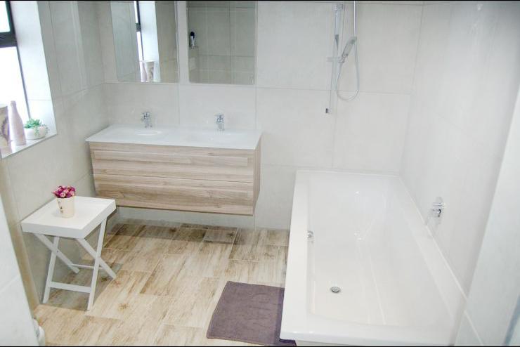 8 Bedroom Property for Sale in Grootbrakhoogte Western Cape